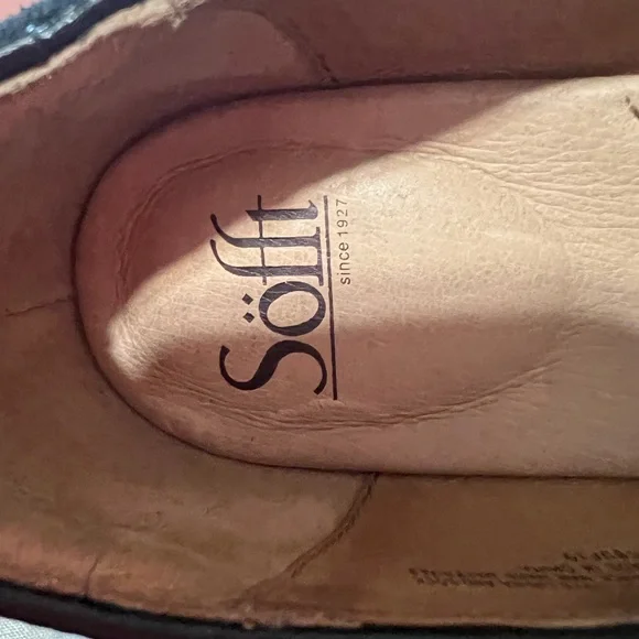 Black suede Sofft loafers size 10 - Picture 4 of 5